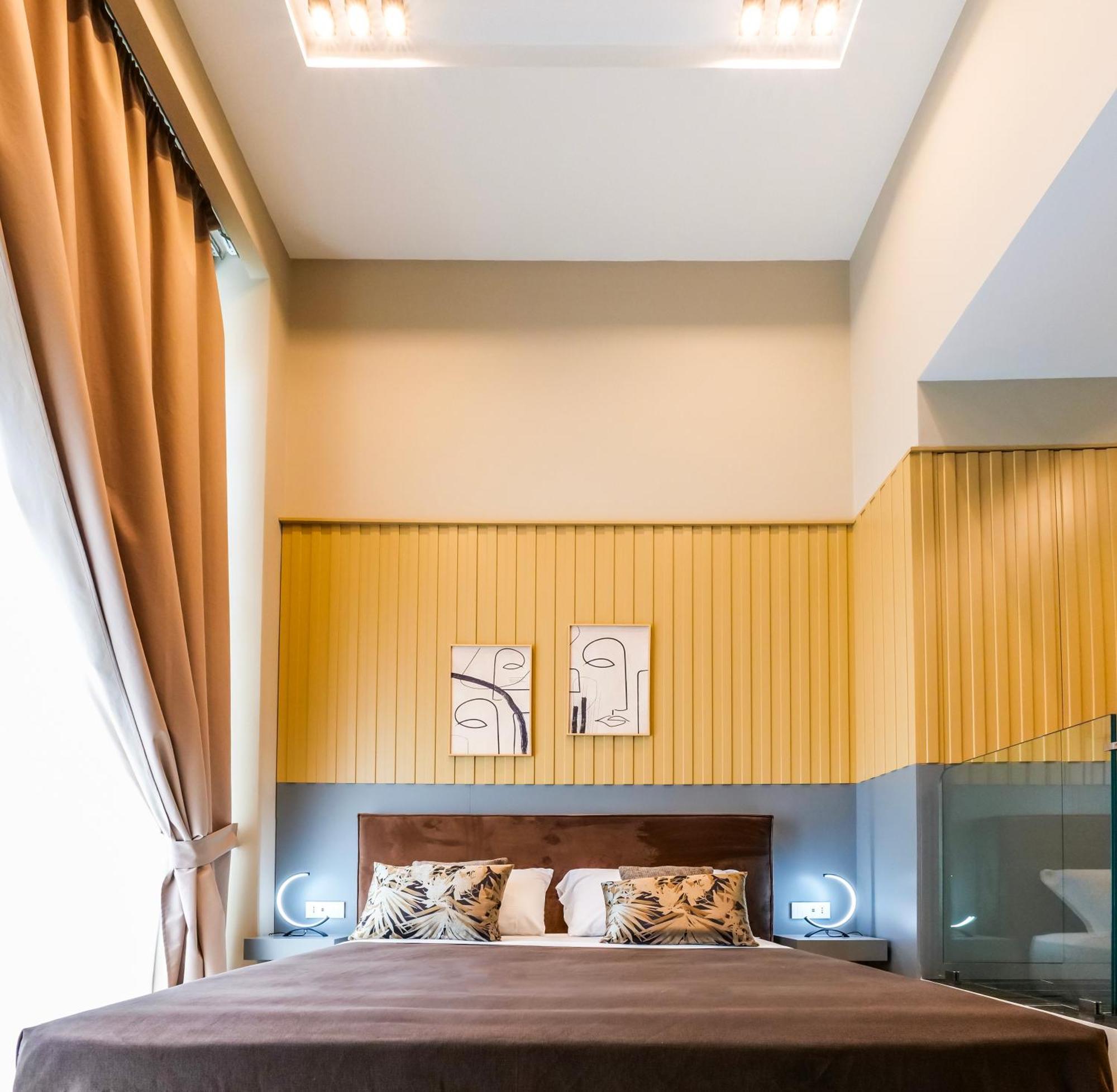 Maison San Carlo Luxury Suites เนเปิลส์ ภายนอก รูปภาพ